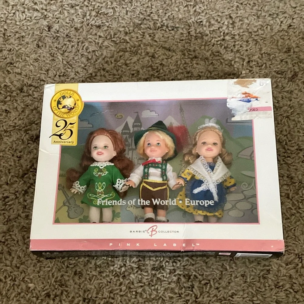 New Barbie friends of the world Europe